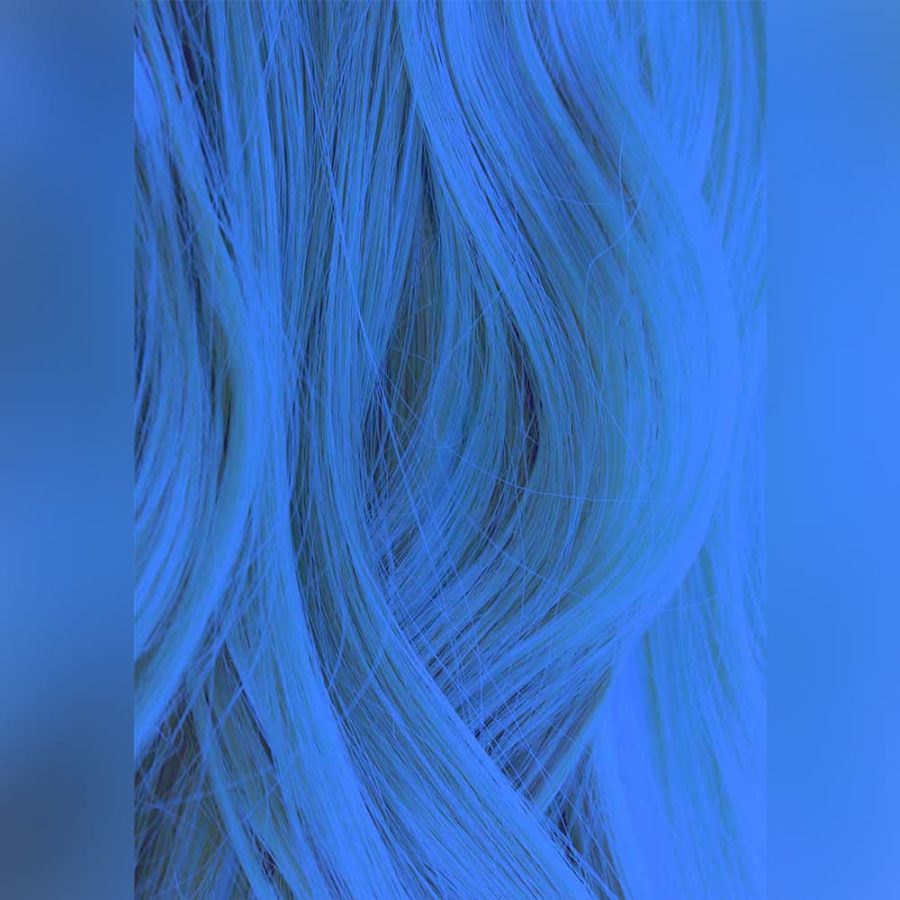 Краска для волос Iroiro 340 Neon Blue на волосах