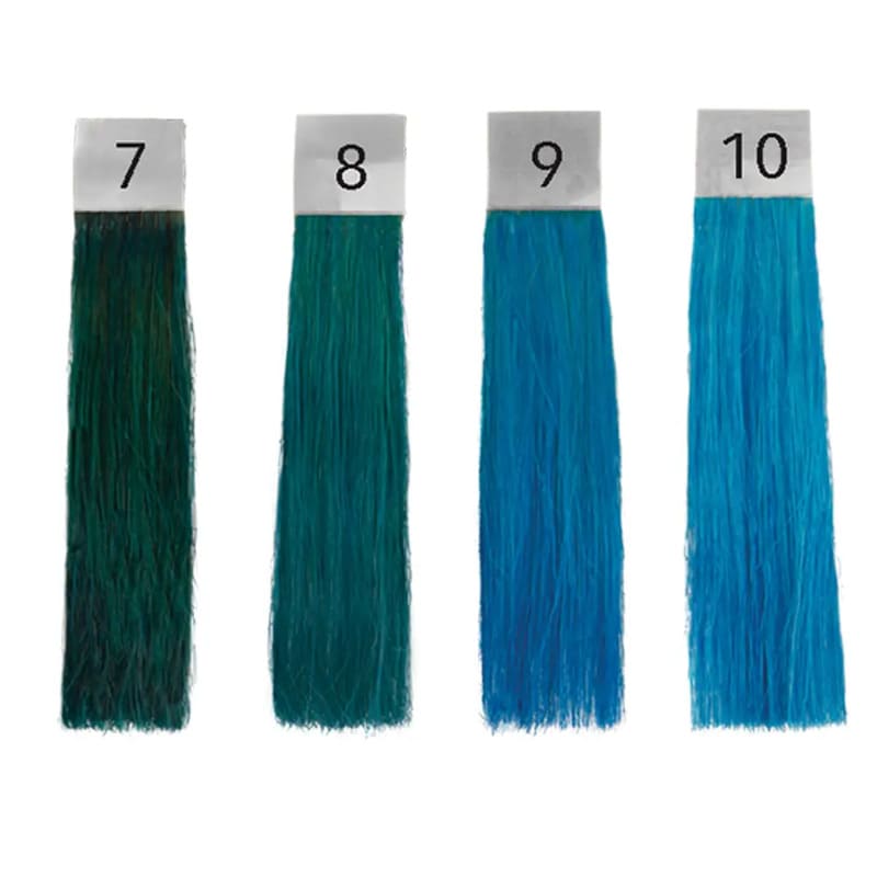 Краска для волос Pulp Riot Blue Muse на волосах